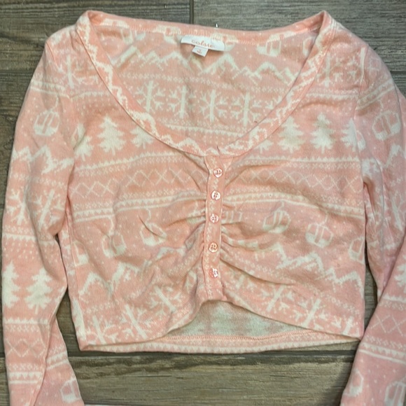 BNWT Pink & White Lounge Set - Shirt, Shorts, and Headband - Picture 2 of 2